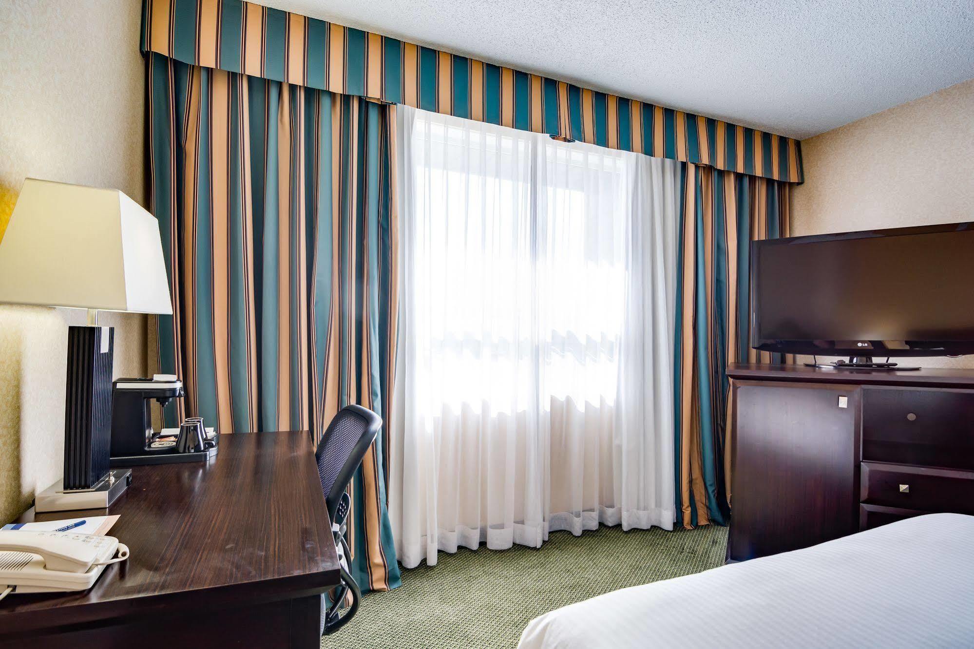 Sawridge Inn And Conference Centre Edmonton South Eksteriør billede